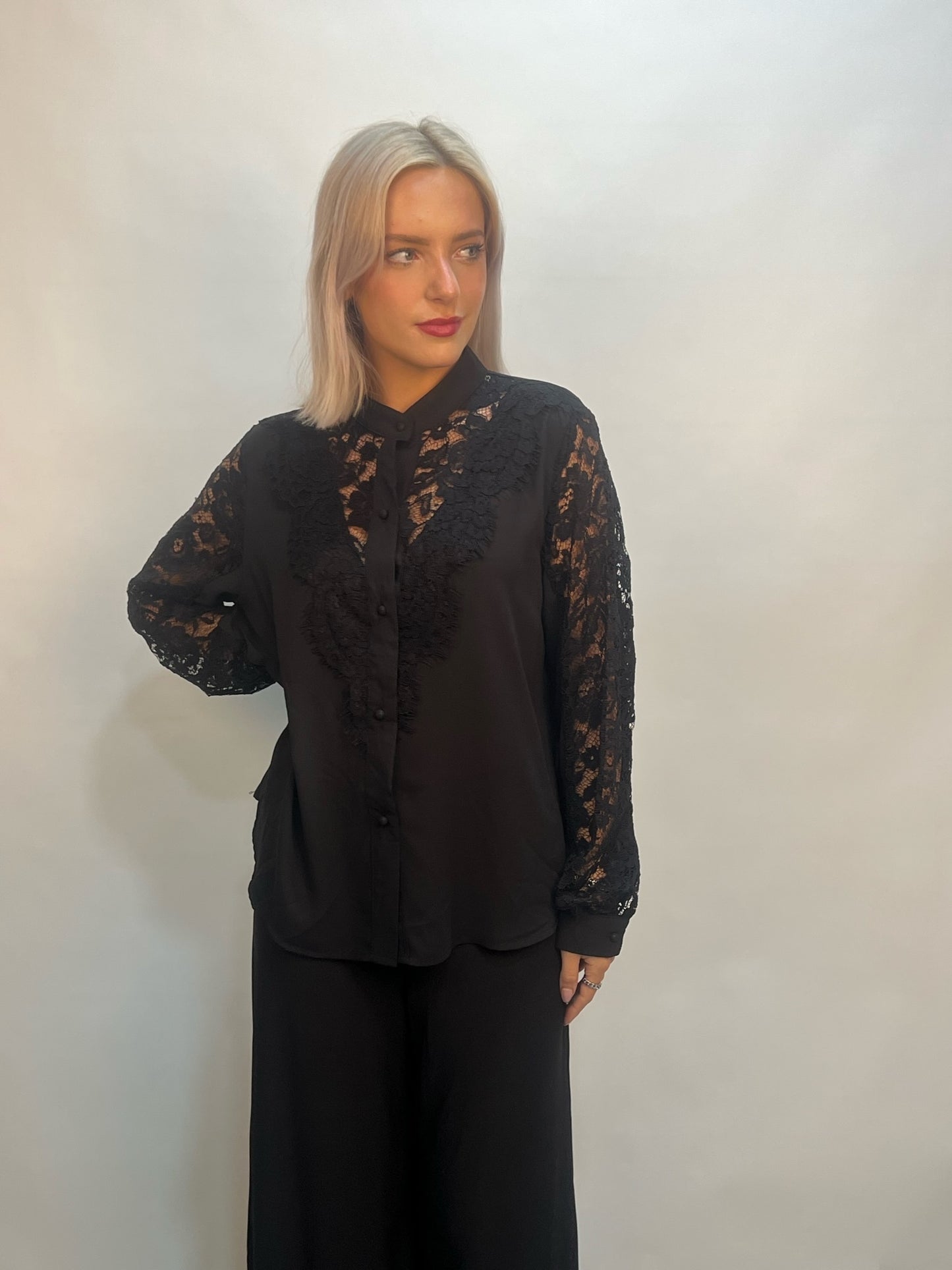 Lipstick - Lace detail Shirt - M2218