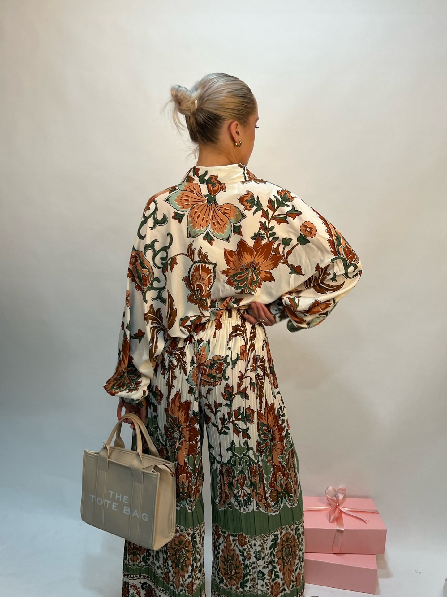 Lipstick - Printed Twin Set - M18008