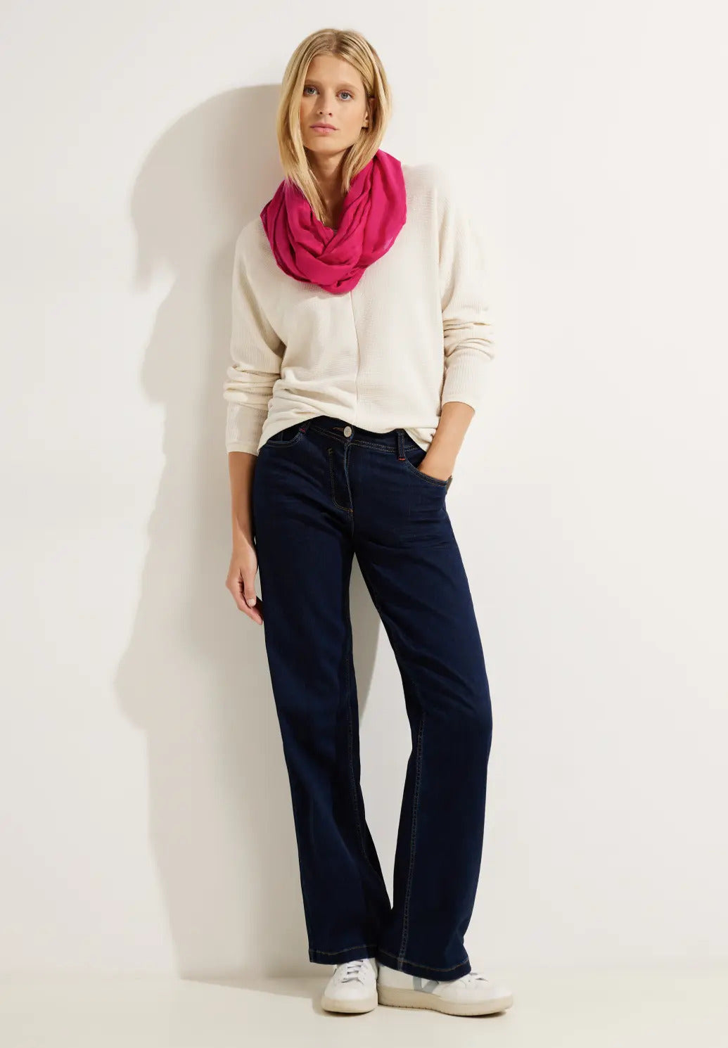 Cecil - Woven Chech Loop - 572228