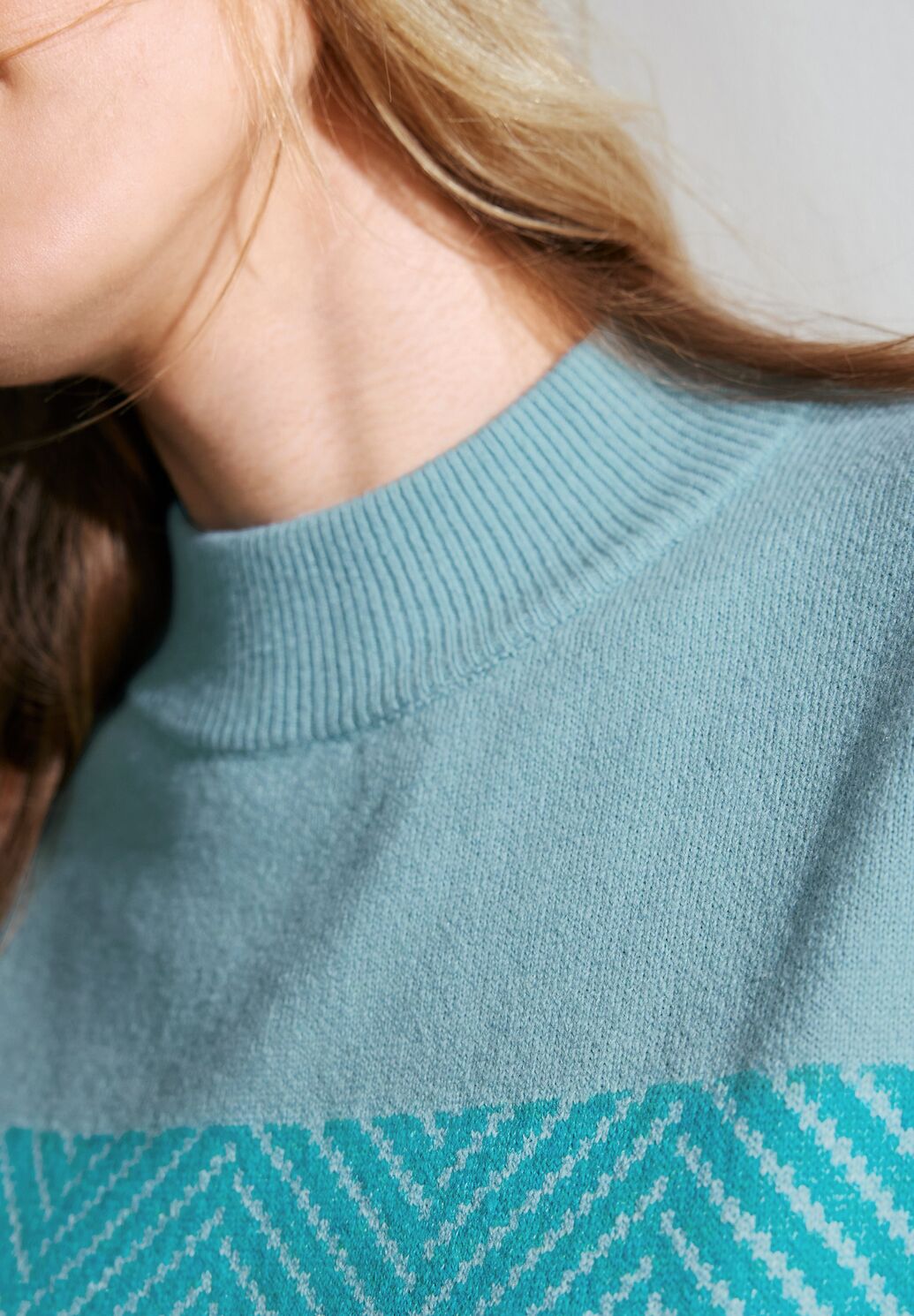 Cecil - Cosy Herringbone Turtle Neck - 302647