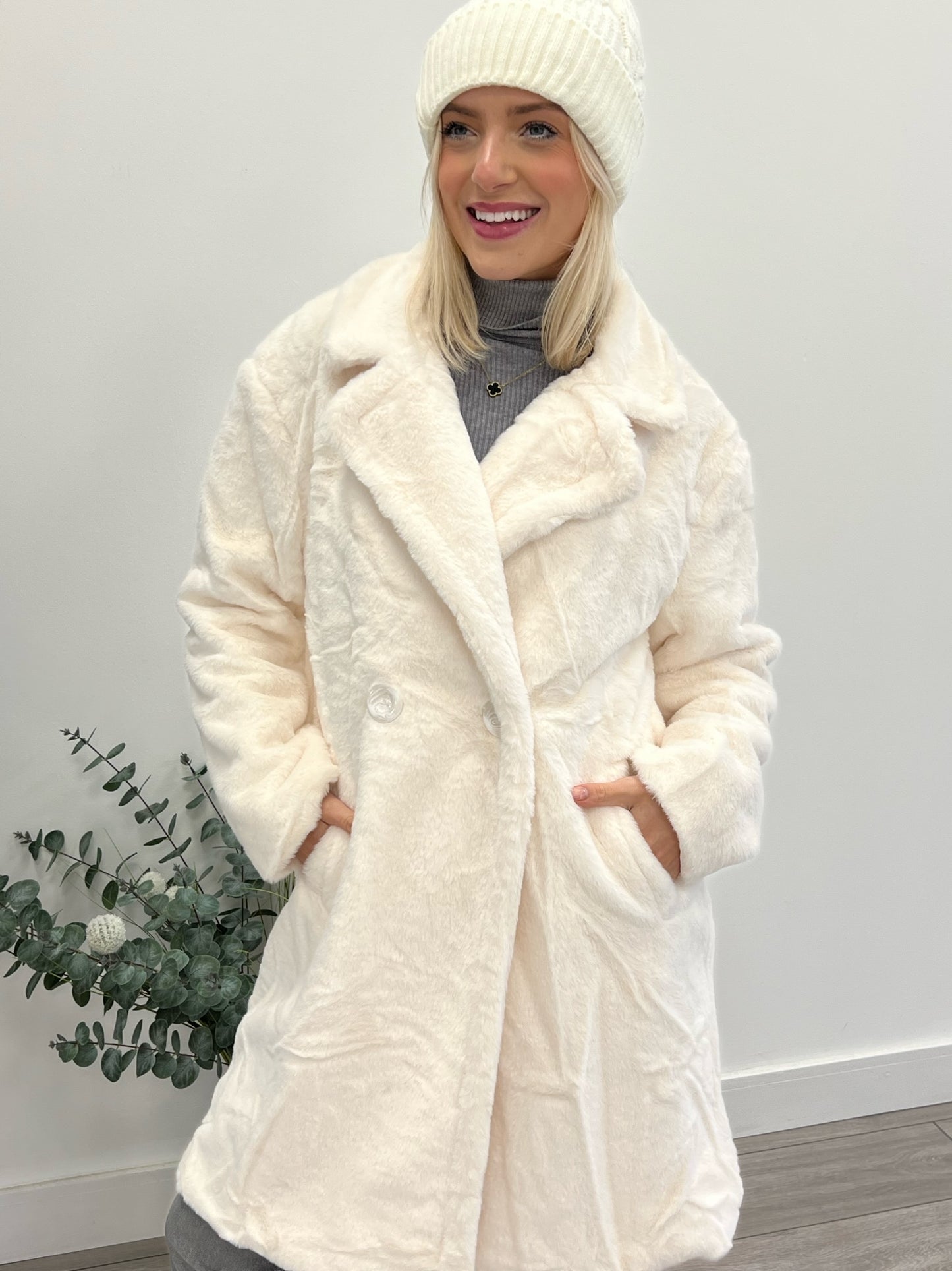 Lipstick - Midi Fur Fluffly Coat - XY73