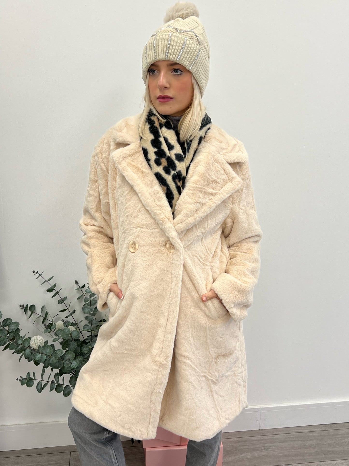Lipstick - Midi Fur Fluffly Coat - XY73