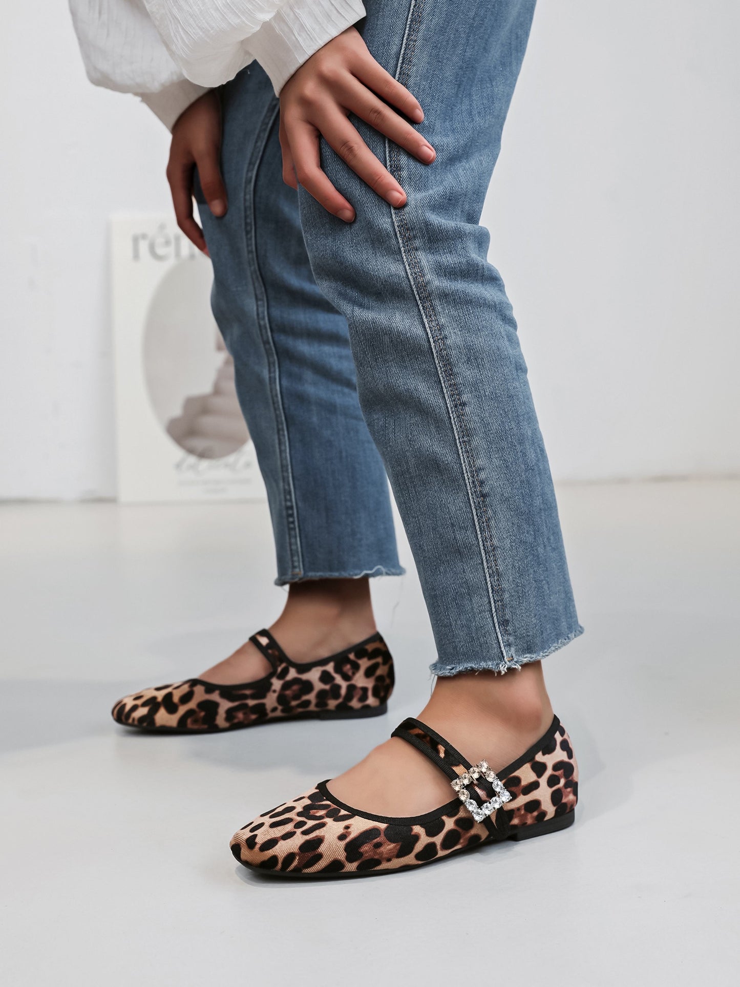 Cov - Flat Shoe - X5-318