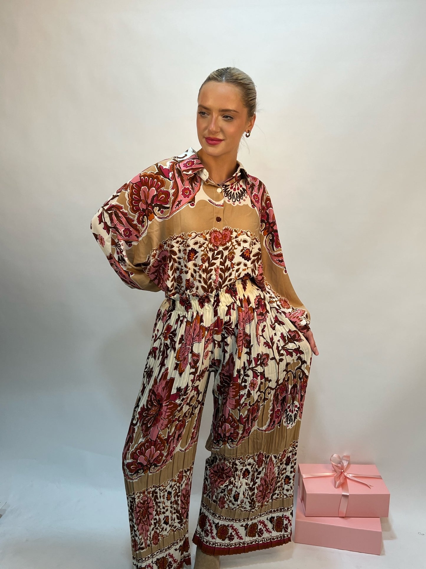 Lipstick - Printed Twin Set - M18008