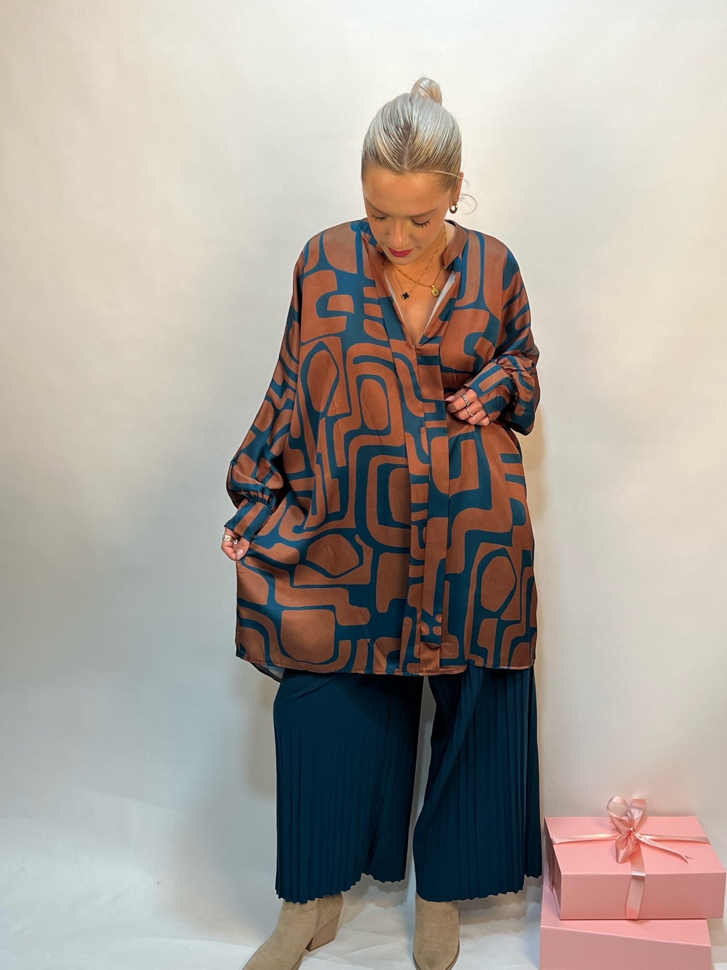 Lipstick - Oversized Blouse - 32550