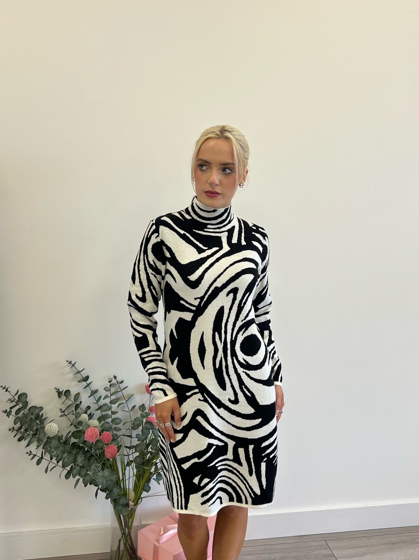 Lipstick - Highneck Knitted Dress - Zm1701
