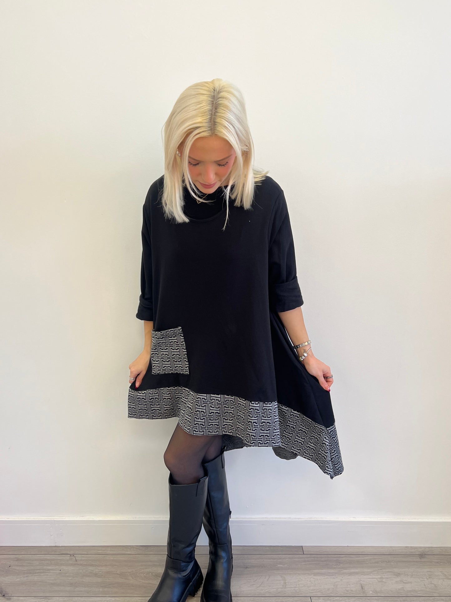 Lipstick - Fendi Tunic - 33291