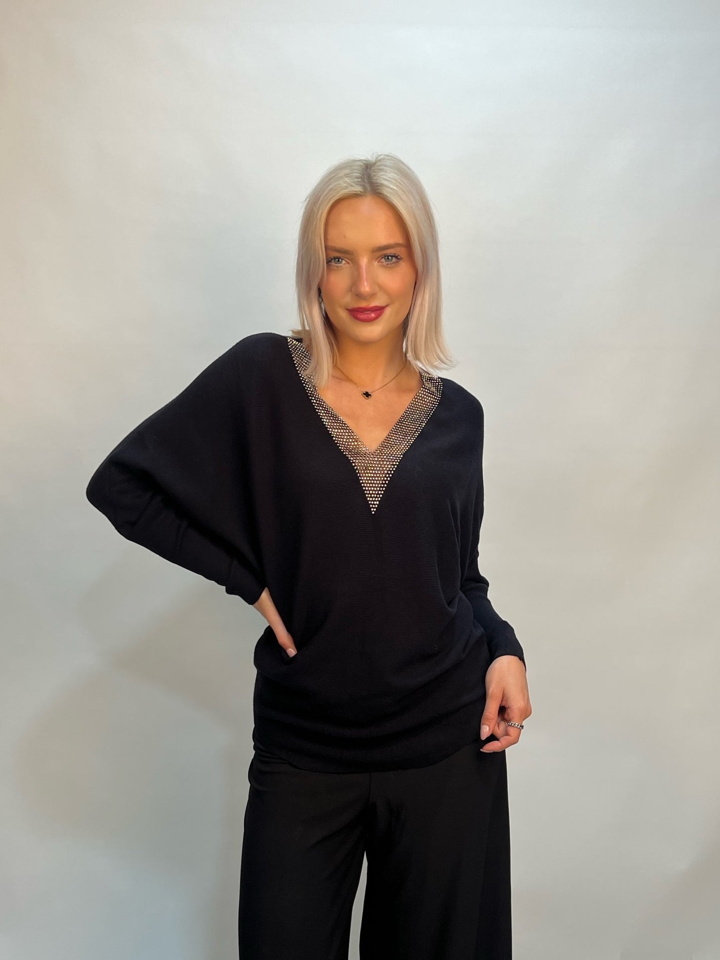 Lipstick - V-Neck Knit Top - ZM1710