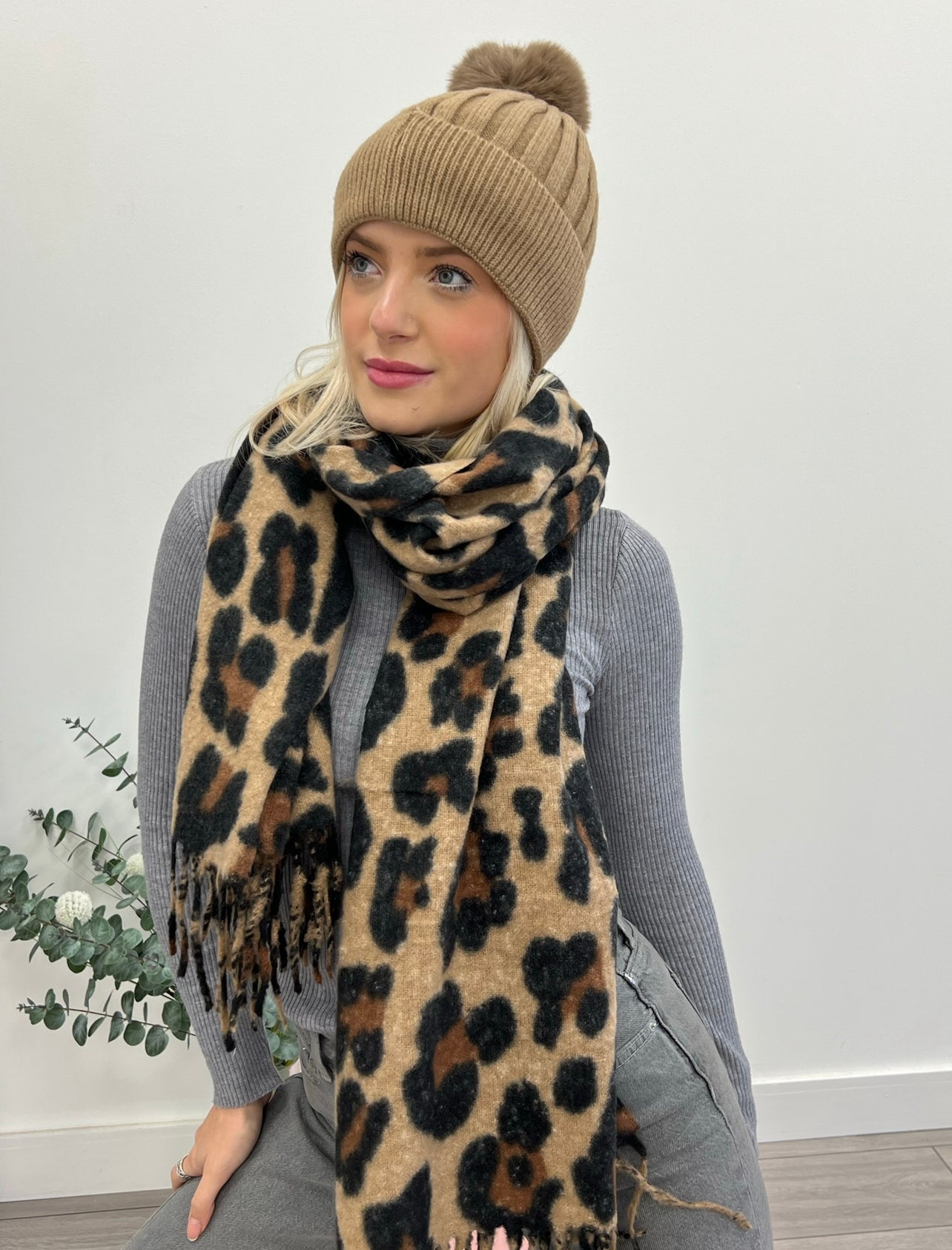 Lipstick - Scarf - 91225w