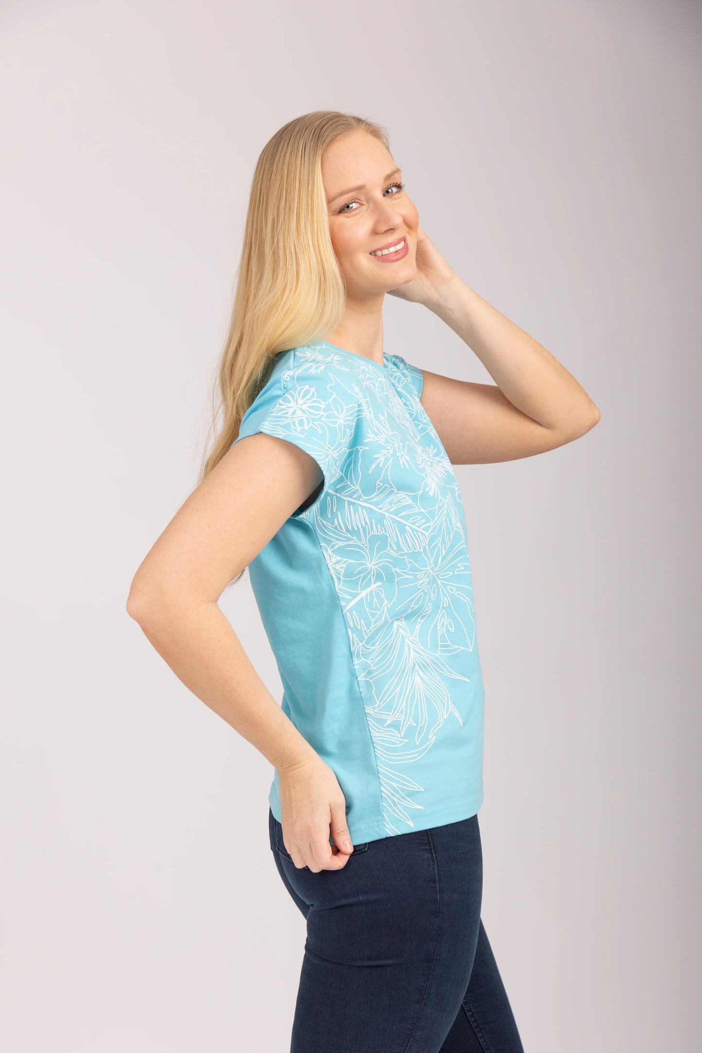 Mudflower - Flower Embroidered T-Shirt - 799