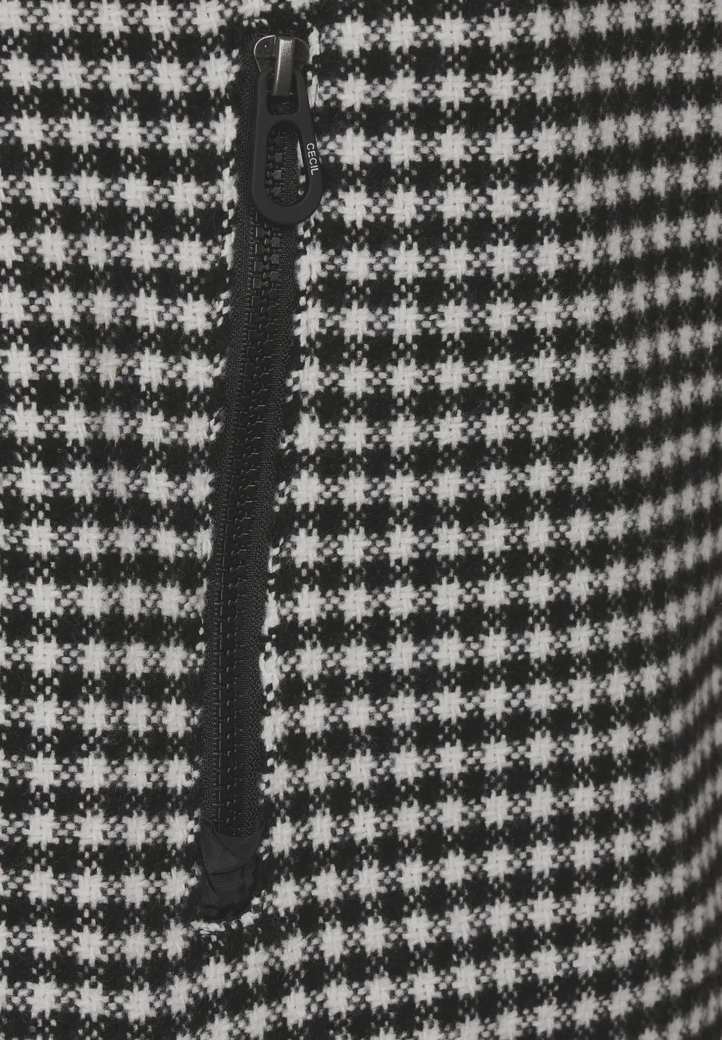 Cecil - Jacquard Vest - 220219