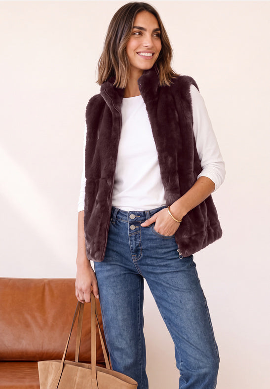 Street One - Fake fur waistcoat - St 220318
