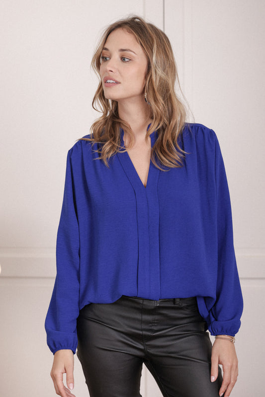 Actuelle - V-Neck Blouse with Reverse Cuff - 23H024
