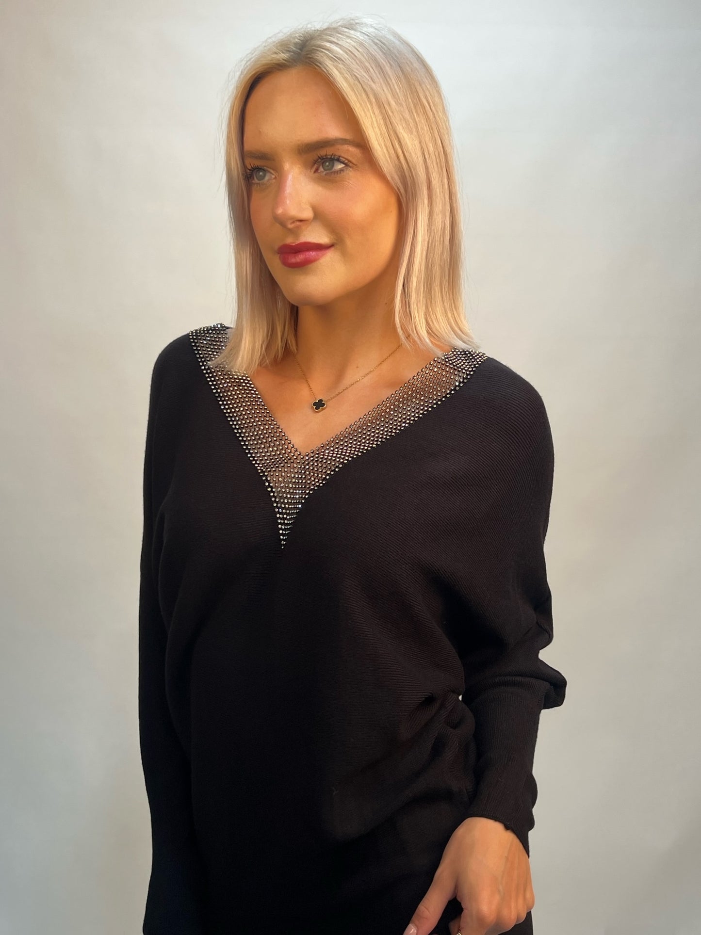 Lipstick - V-Neck Knit Top - ZM1710