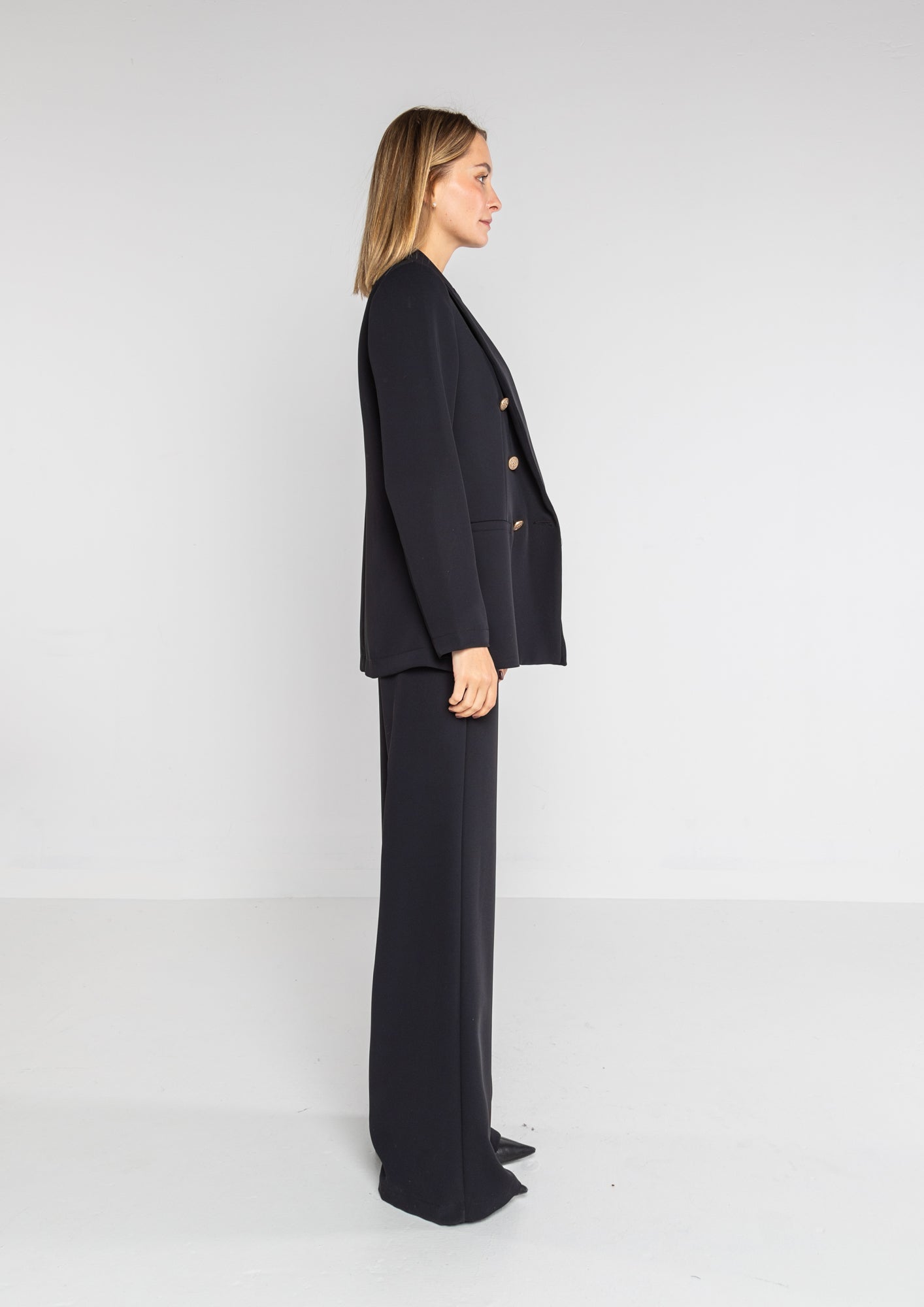 Lokita 503f jkt