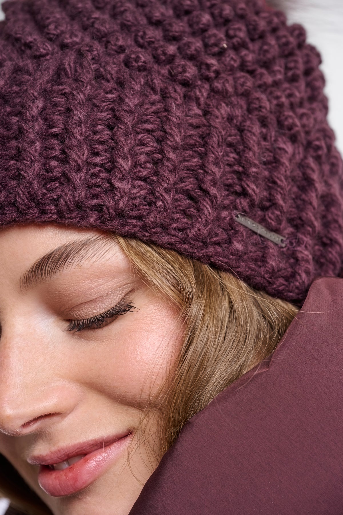 Rino & Pelle - Knitted hat with pompon - R+p Kevina  W6
