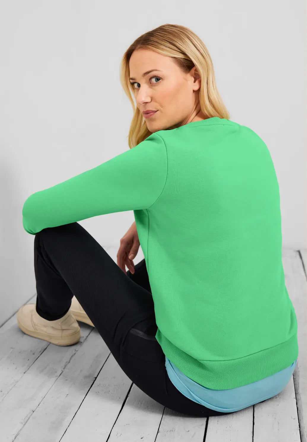 Cecil - Basic Sweatshirt with Wording - 302270