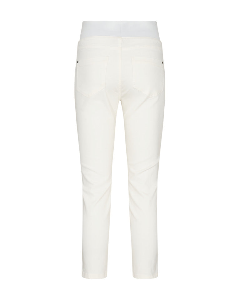 Saor in Aisce - Shantal PA Button Capri Jeans - 122401 S3